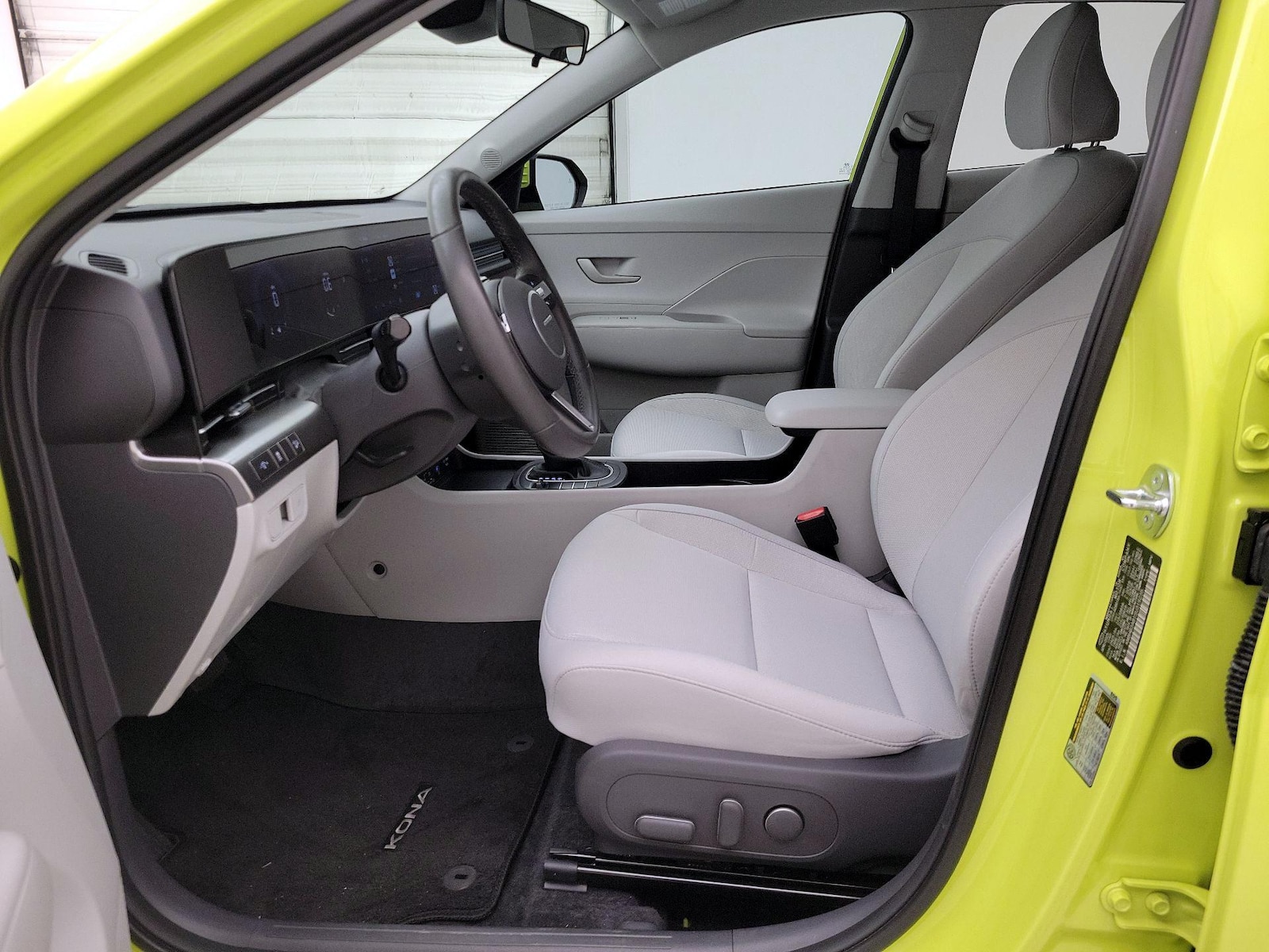 Power Seat(s) & Side Airbags