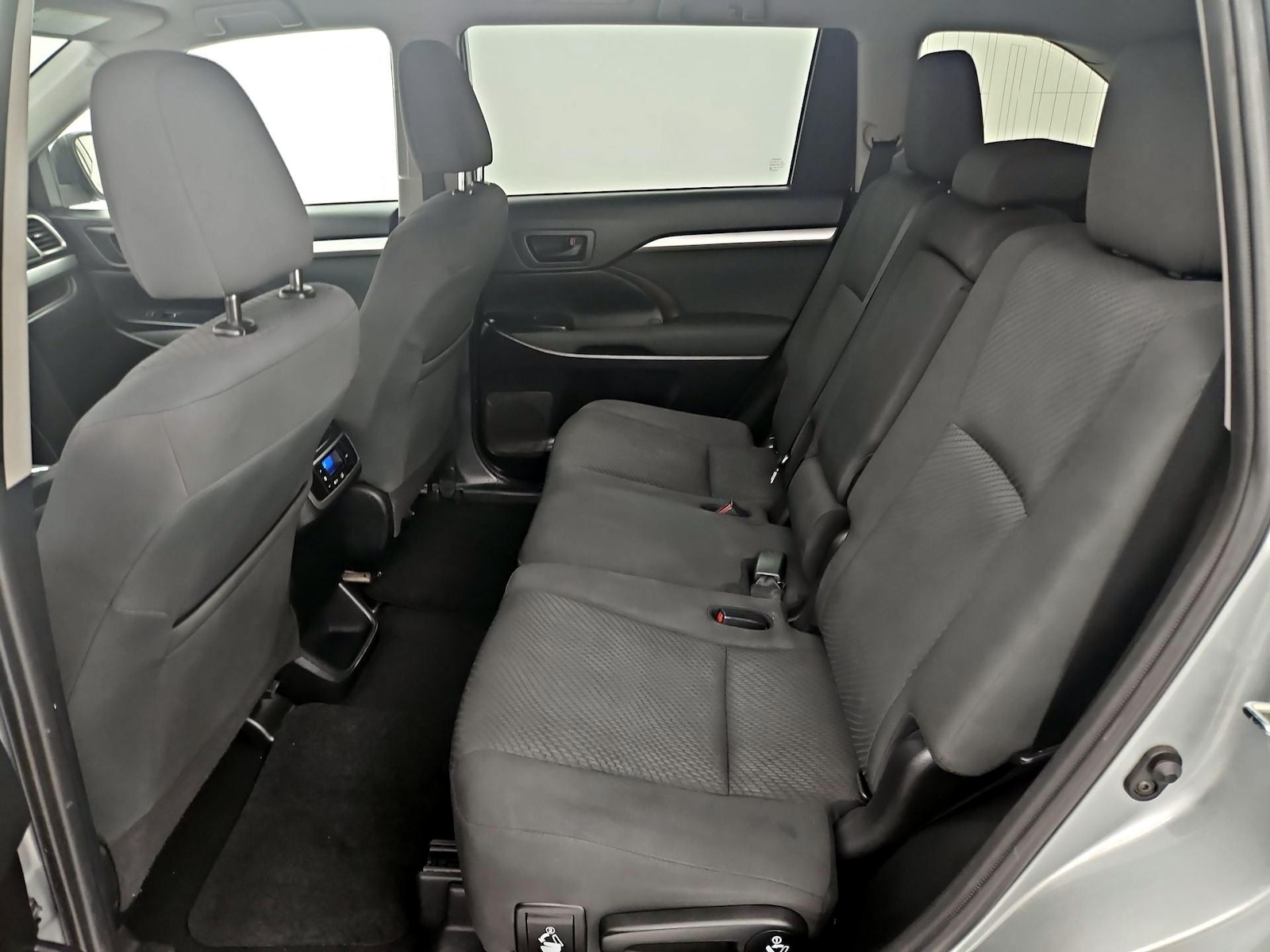 Rear Air Conditioning