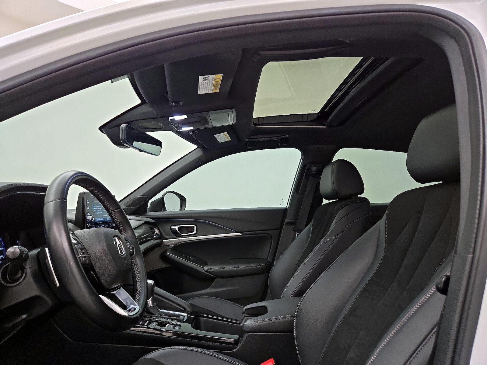 Sunroof(s) & Overhead Airbags