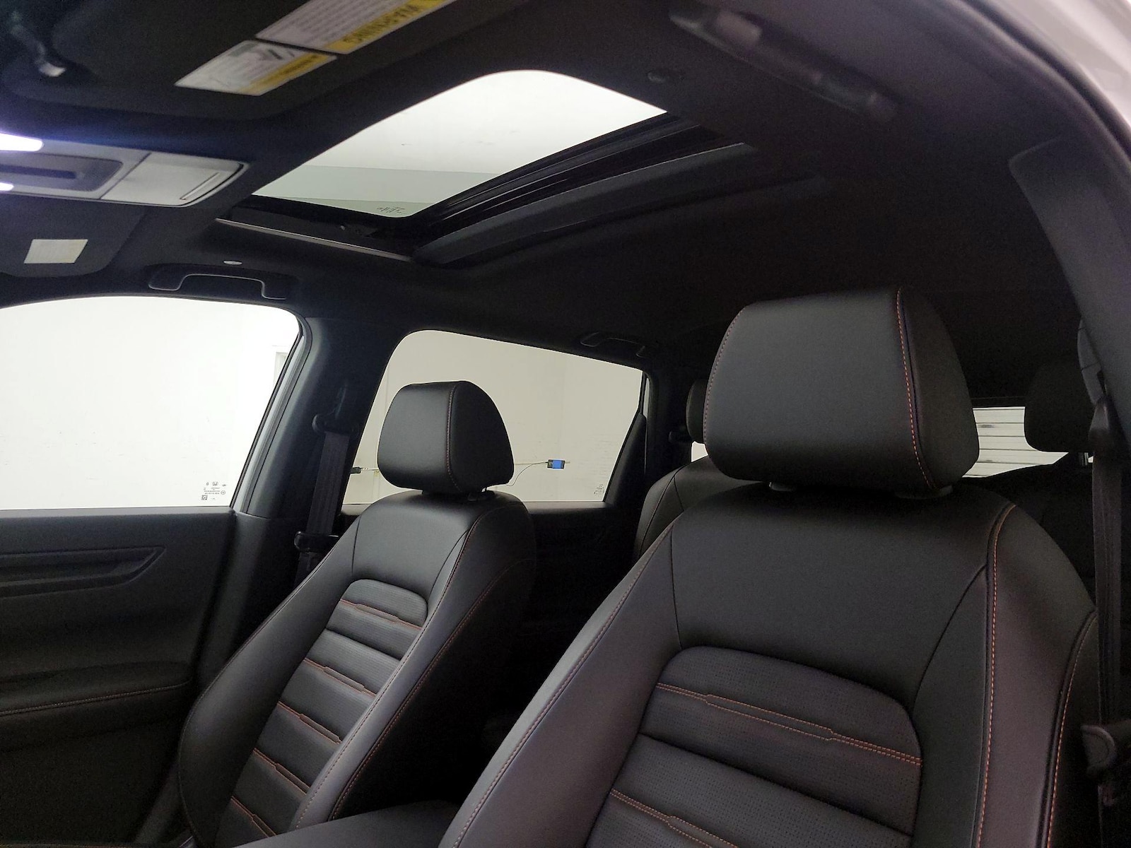 Sunroof(s) & Overhead Airbags