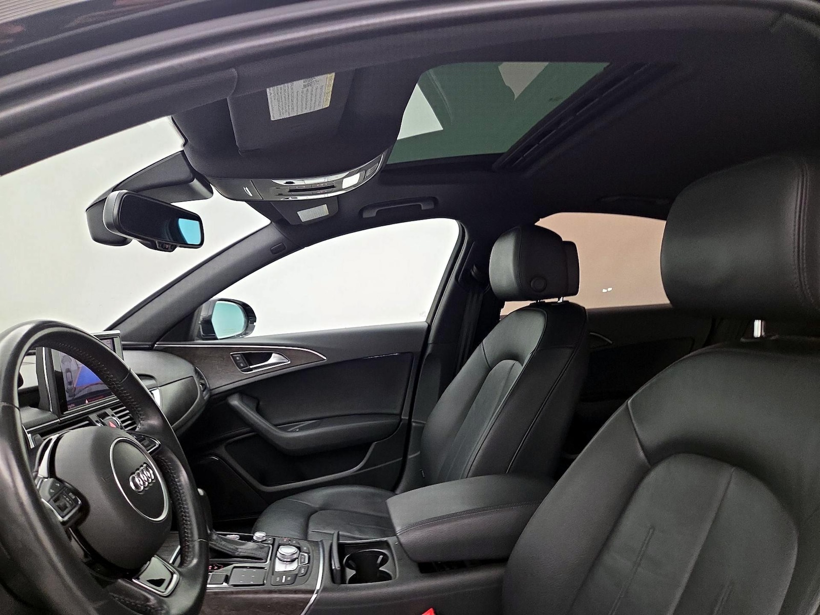 Sunroof(s) & Overhead Airbags
