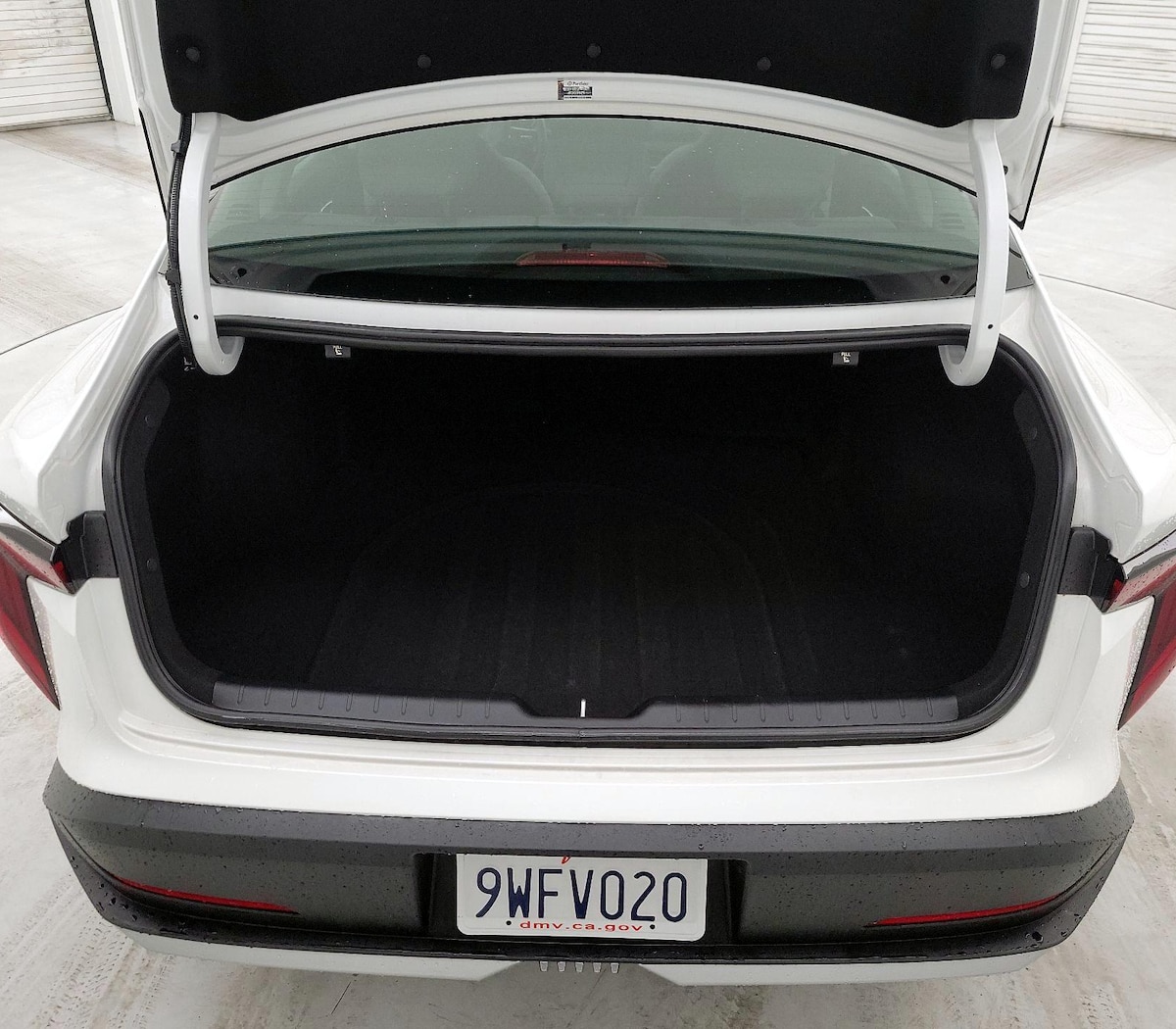 Trunk/Cargo (Seats Up)