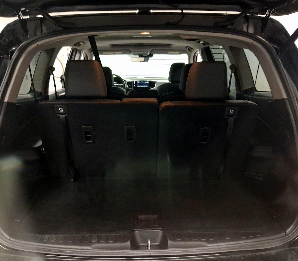 Trunk/Cargo (Seats Up)