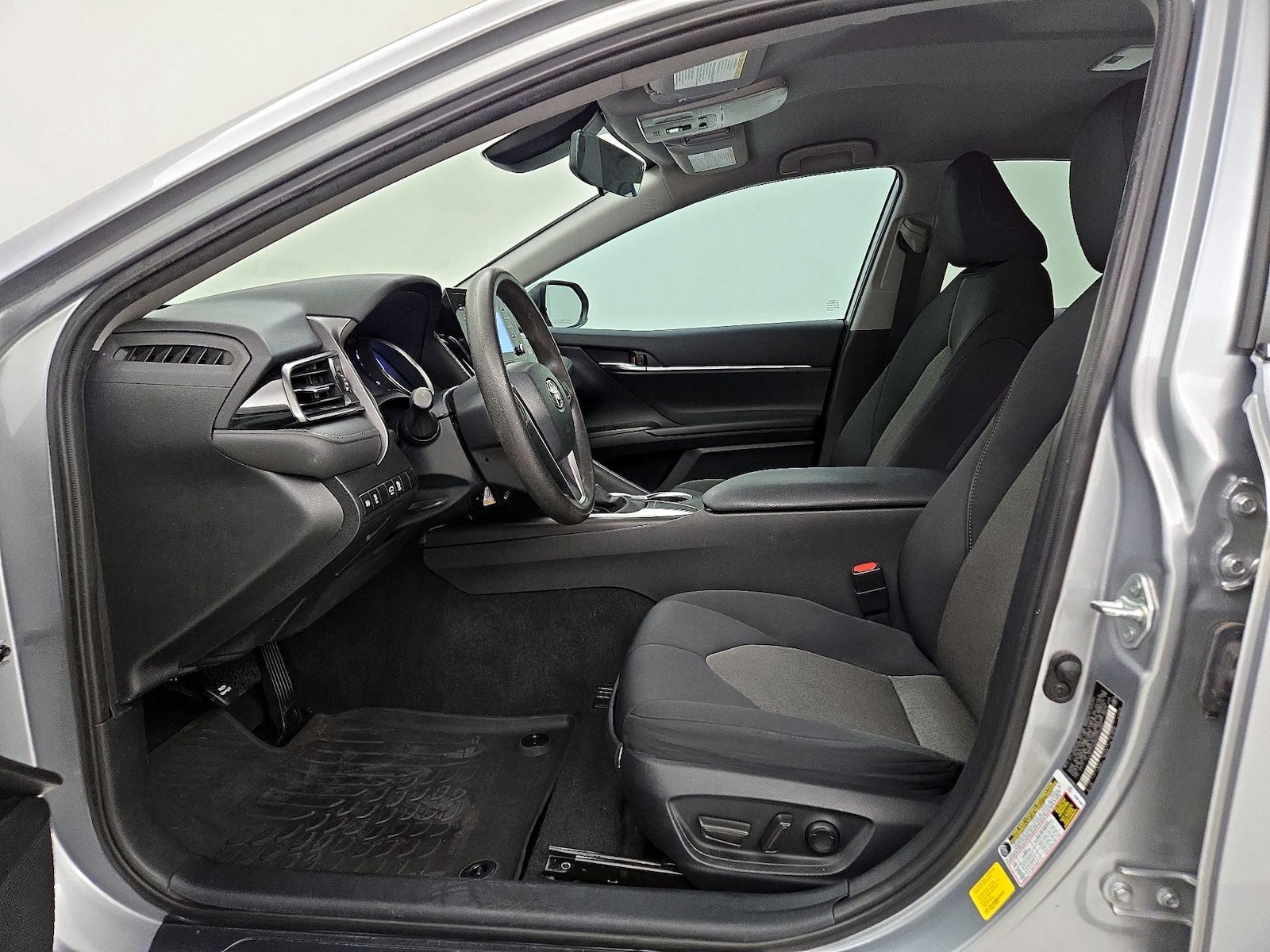 Power Seat(s) & Side Airbags
