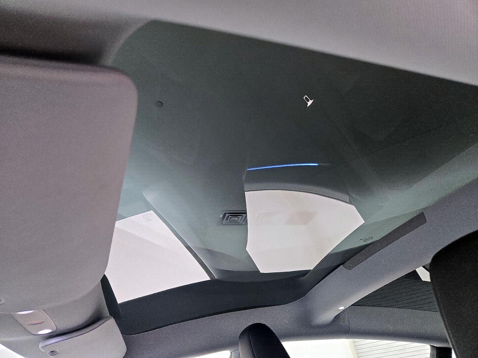 Skylight(s) & Overhead Airbags