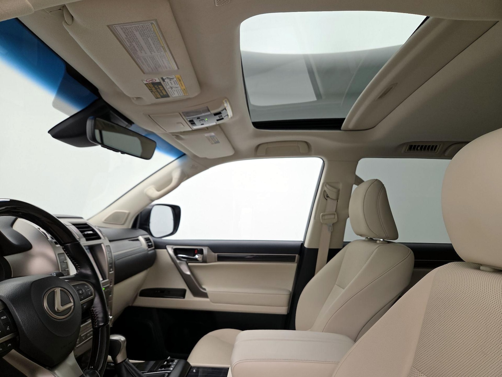 Sunroof(s) & Overhead Airbags