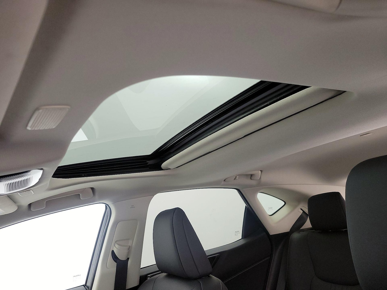 Sunroof(s) & Overhead Airbags