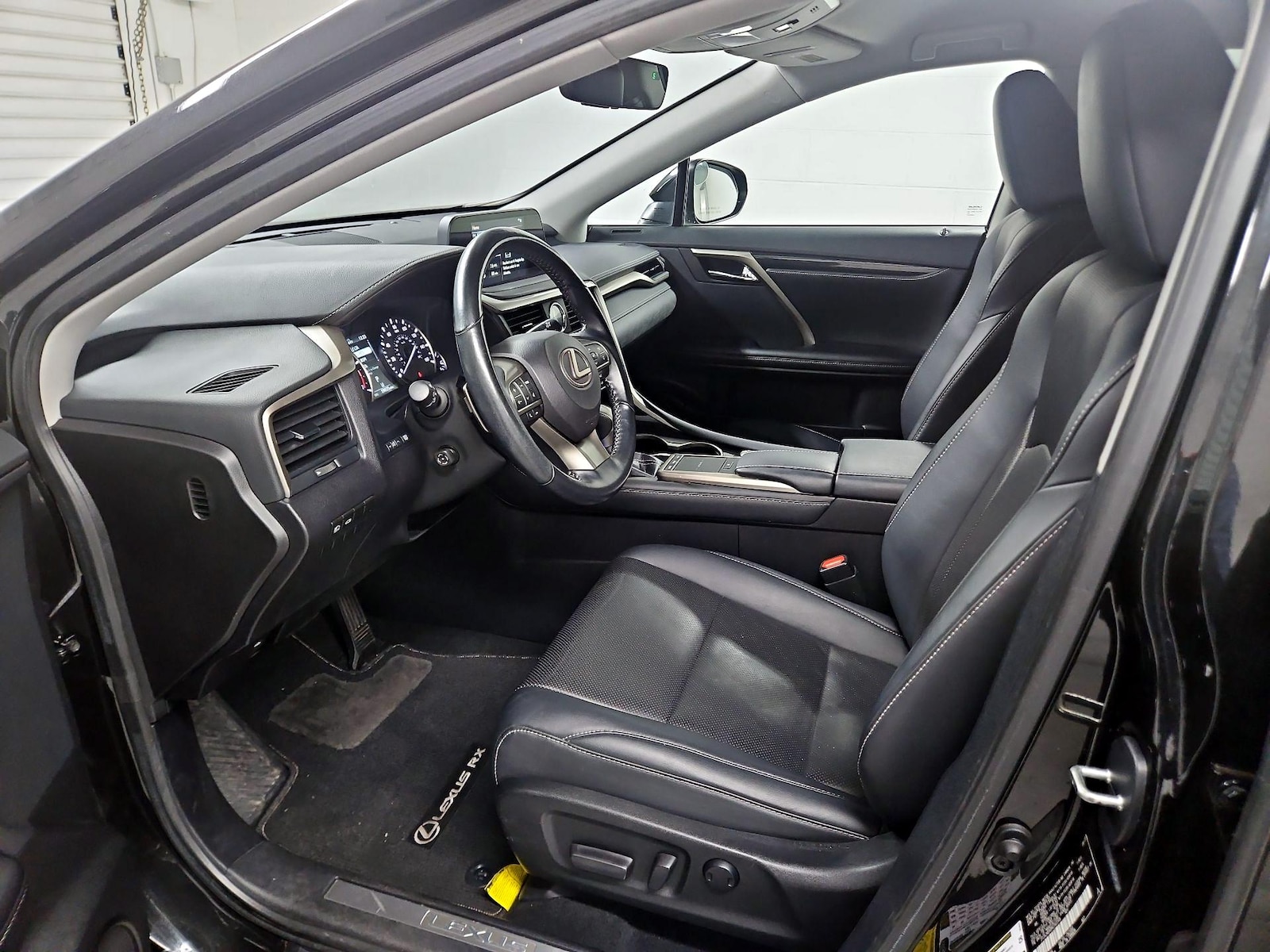 Power Seat(s) & Side Airbags