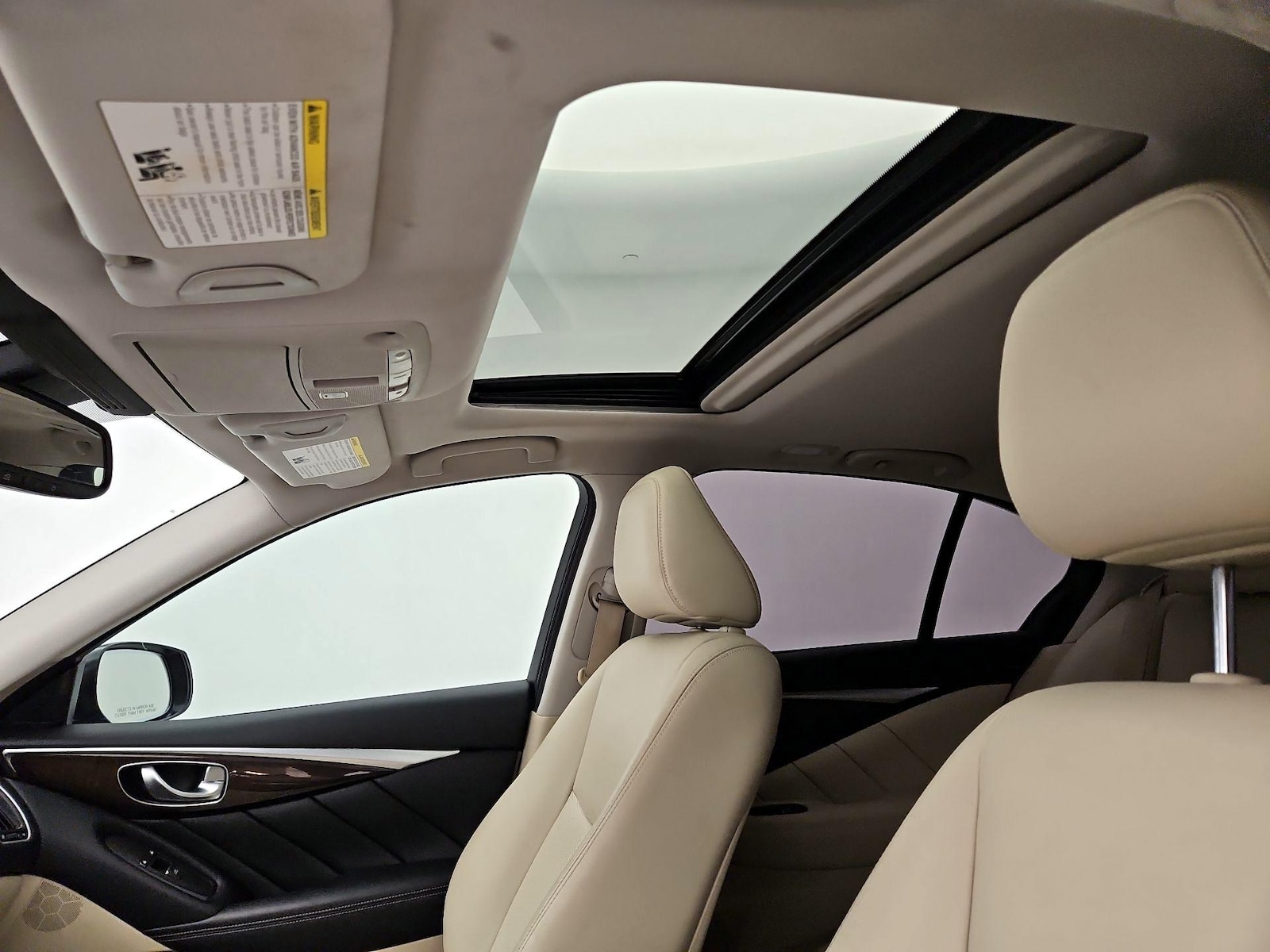 Sunroof(s) & Overhead Airbags