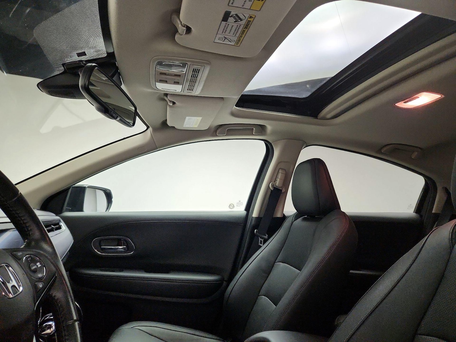 Sunroof(s) & Overhead Airbags