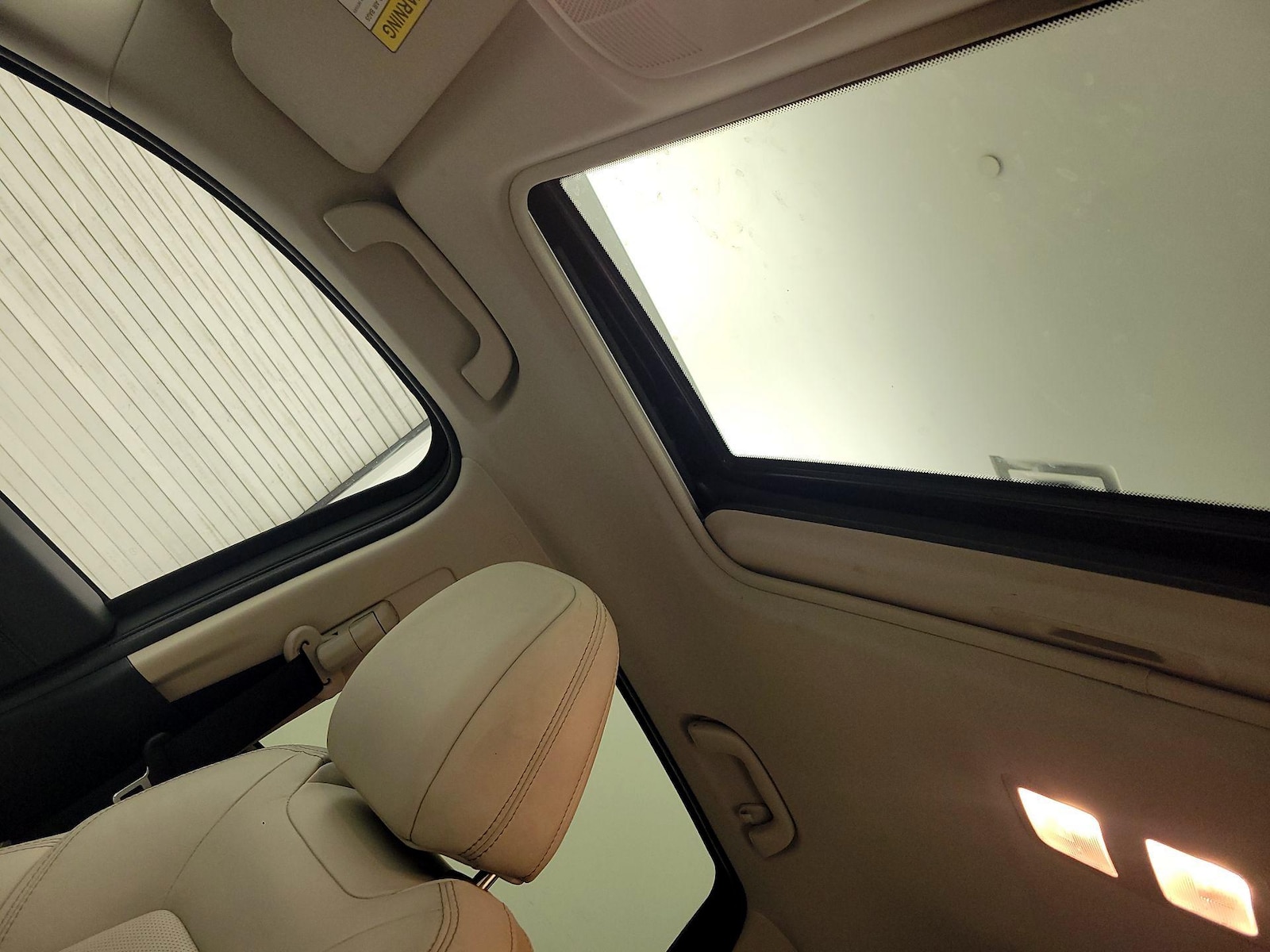 Sunroof(s) & Overhead Airbags