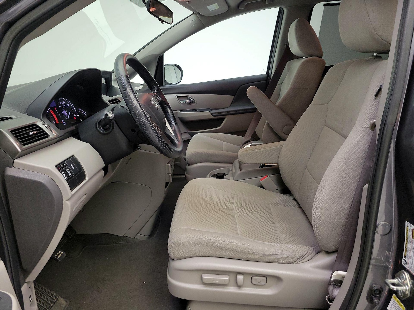 Power Seat(s) & Side Airbags