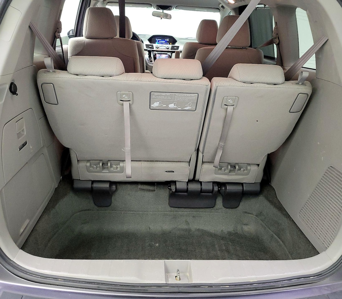 Trunk/Cargo (Seats Up)