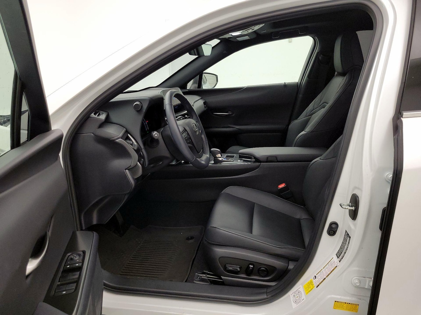 Power Seat(s) & Side Airbags