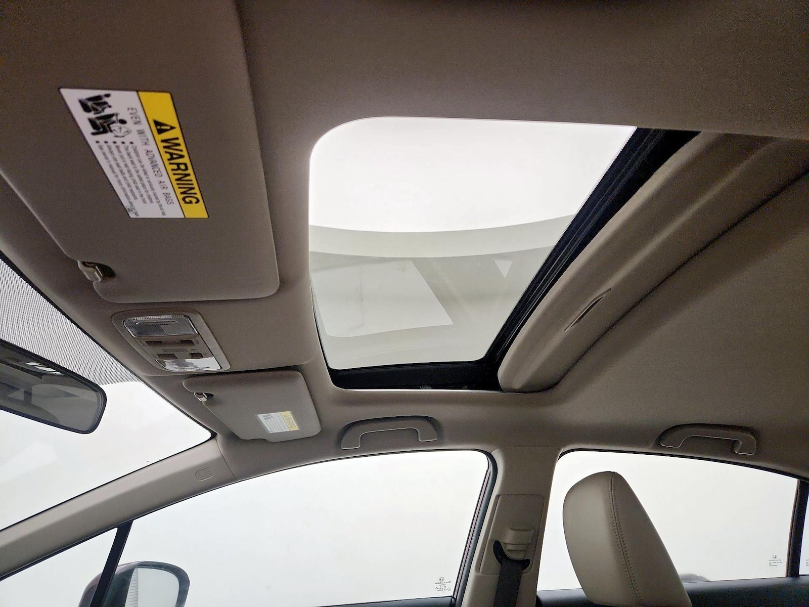 Sunroof(s) & Overhead Airbags