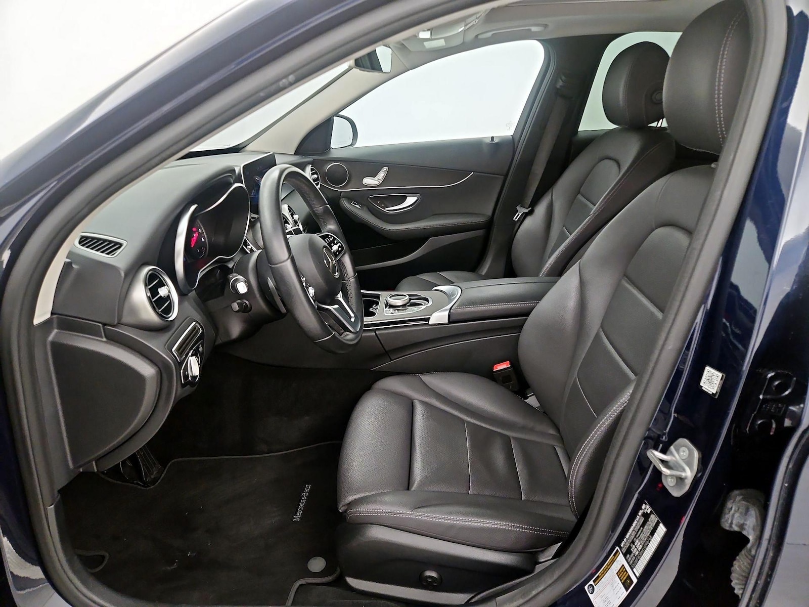 Power Seat(s) & Leather Seats