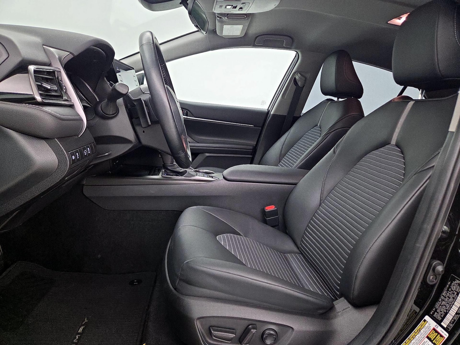 Power Seat(s) & Side Airbags