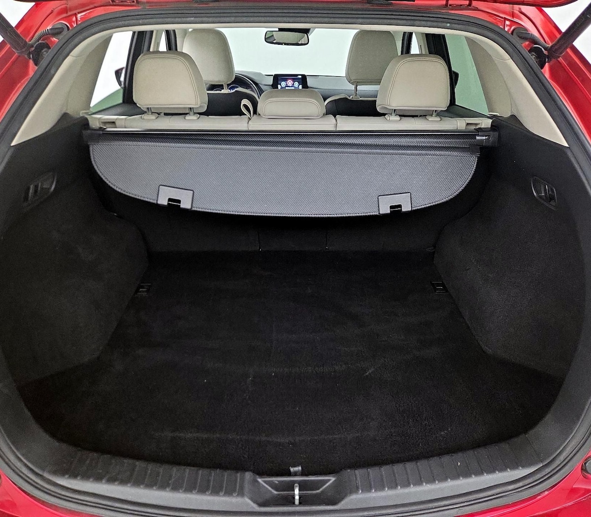 Trunk/Cargo (Seats Up)