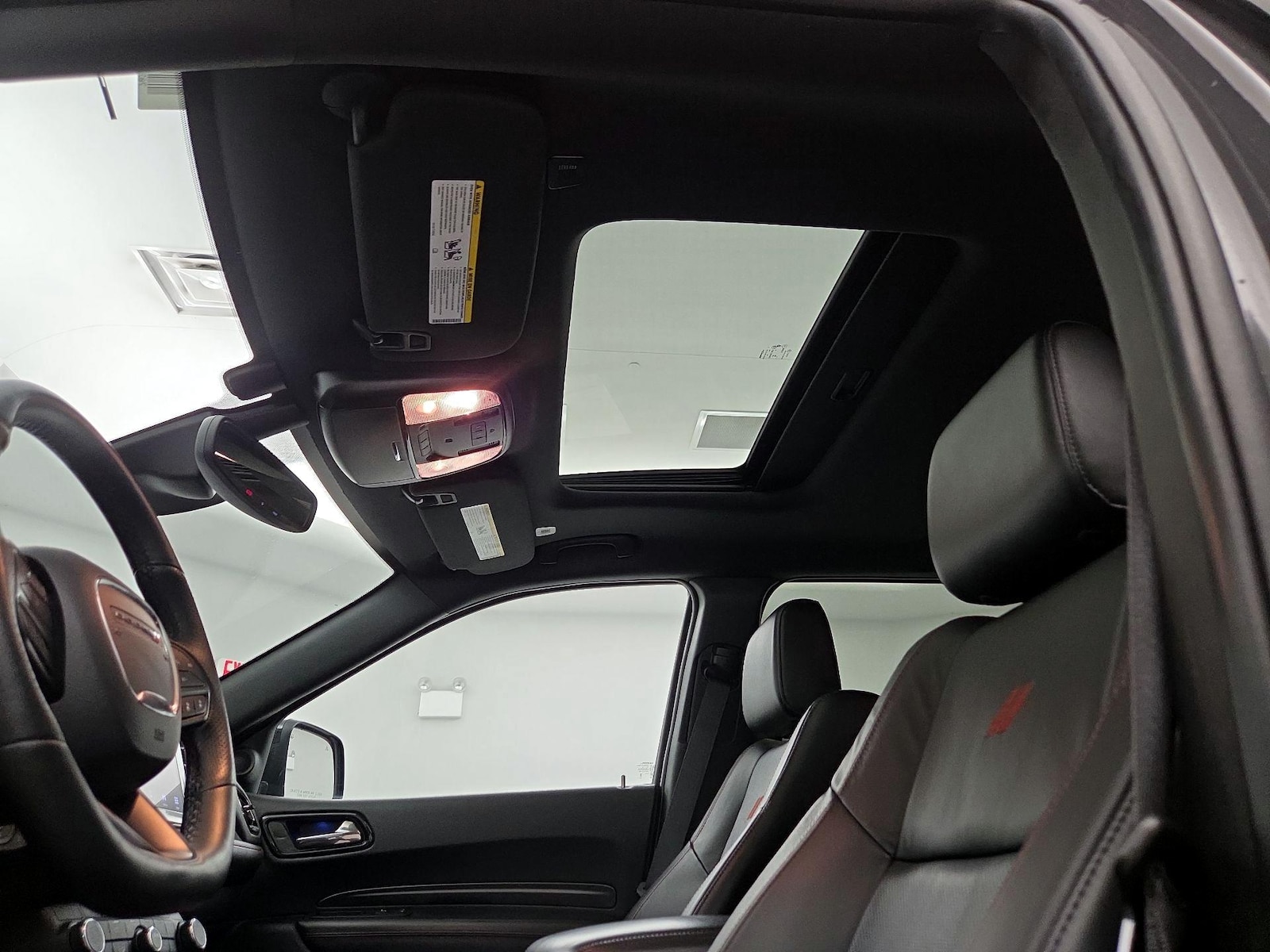 Sunroof(s) & Overhead Airbags