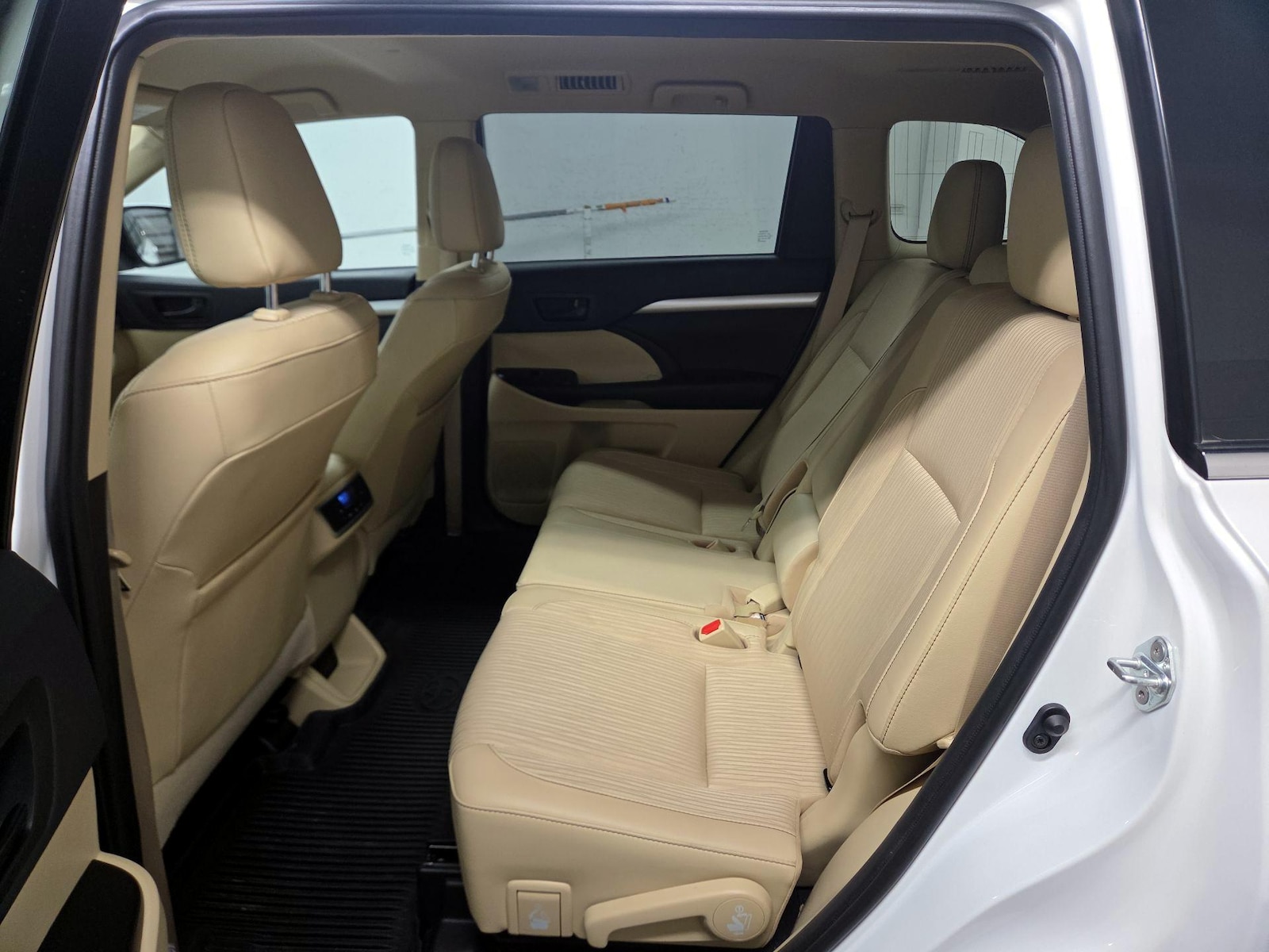 Rear Air Conditioning