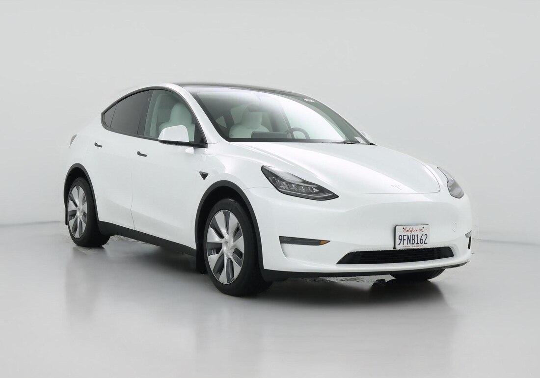 2023 Tesla Model Y Long Range All-Wheel Drive in White — CarMax photo