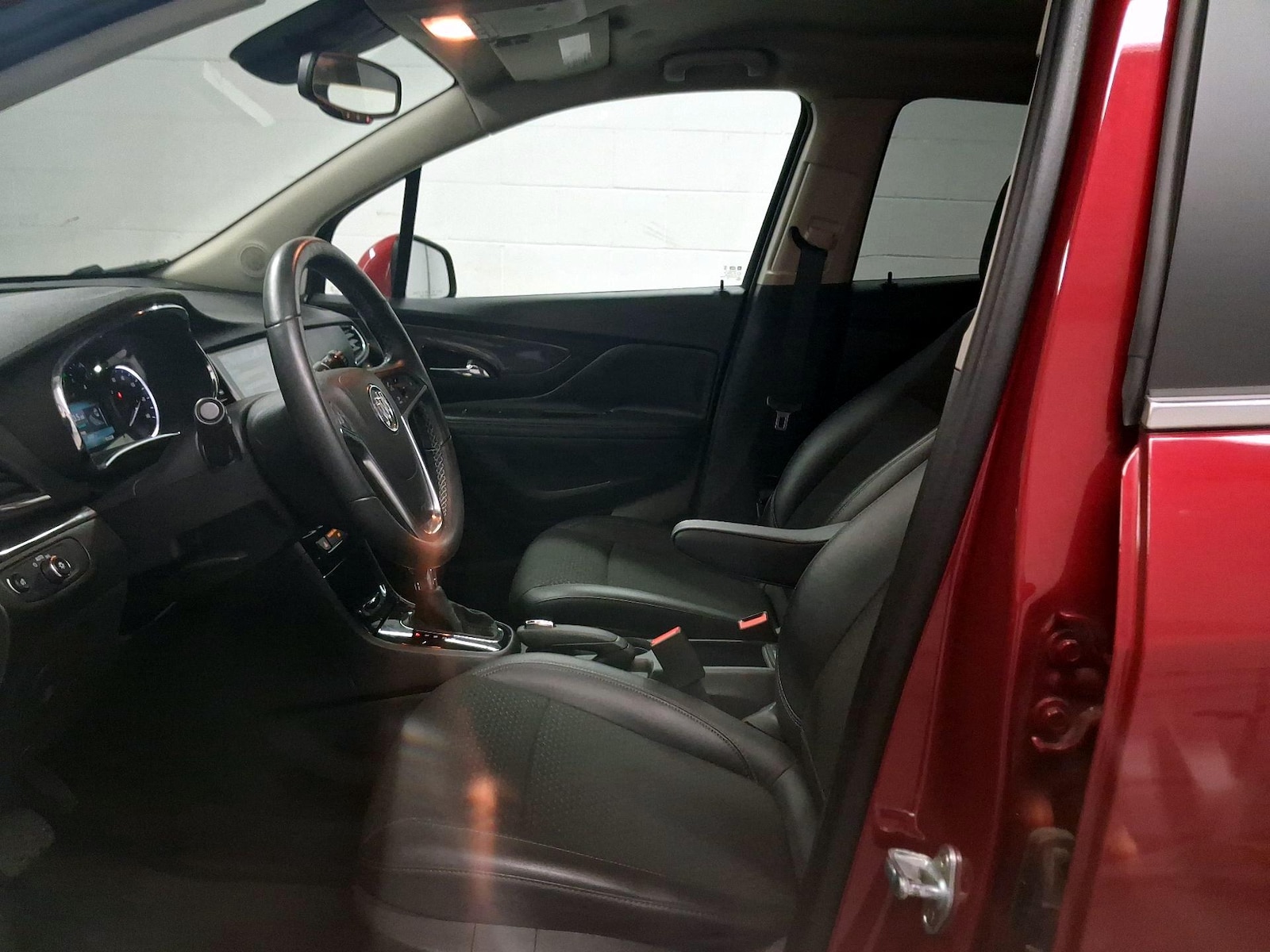 Power Seat(s) & Side Airbags