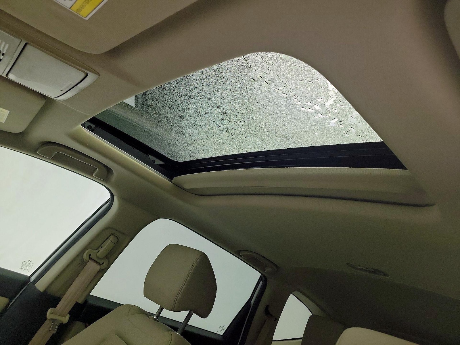 Sunroof(s) & Overhead Airbags
