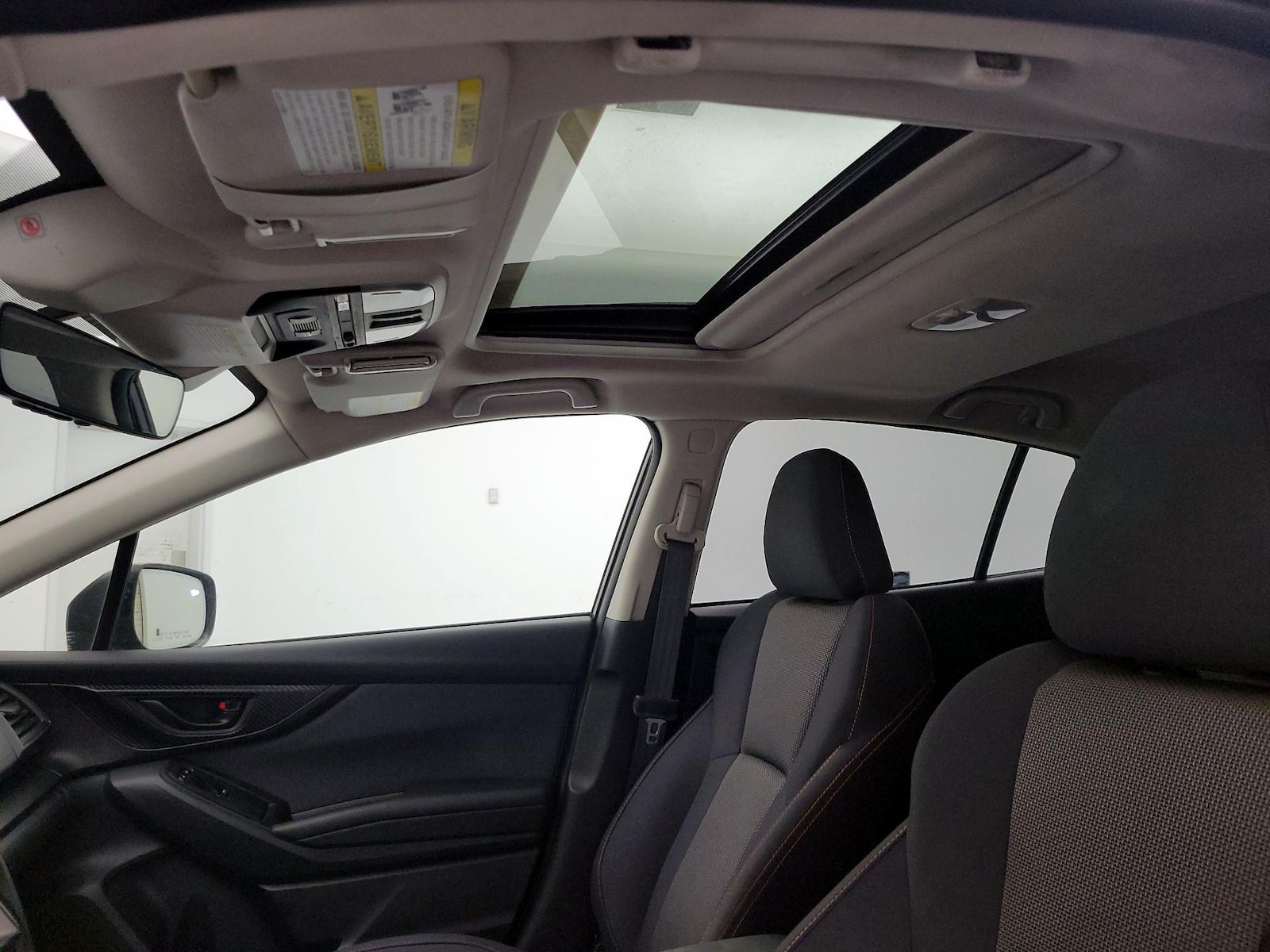 Sunroof(s) & Overhead Airbags