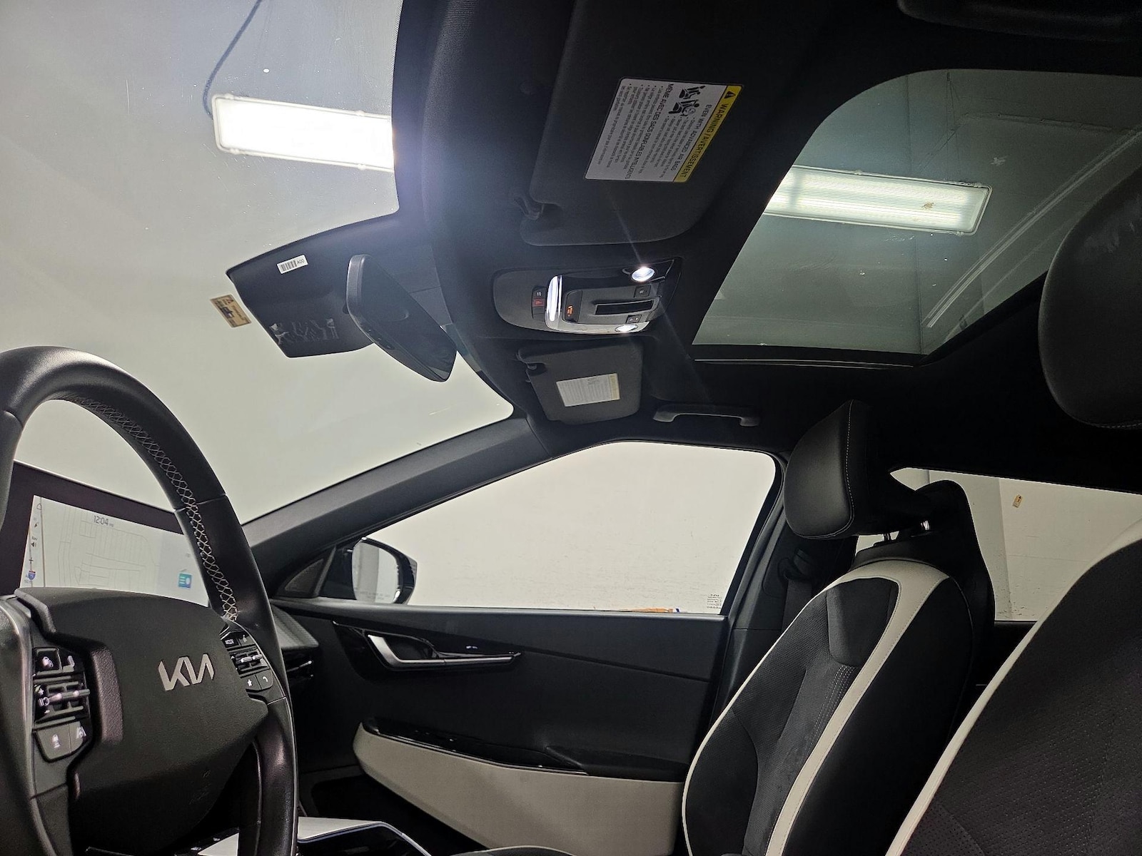 Sunroof(s) & Overhead Airbags