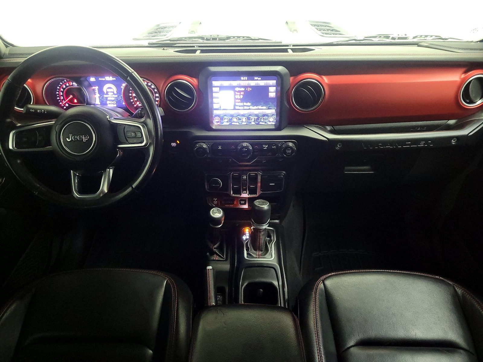 Apple CarPlay® & Android Auto™