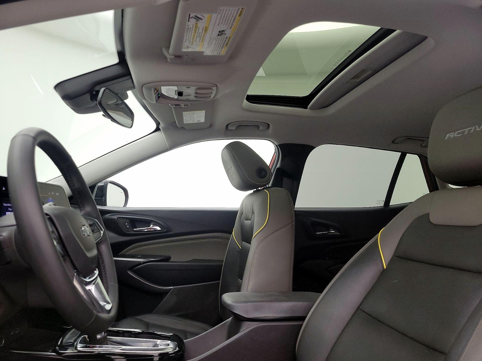 Sunroof(s) & Overhead Airbags