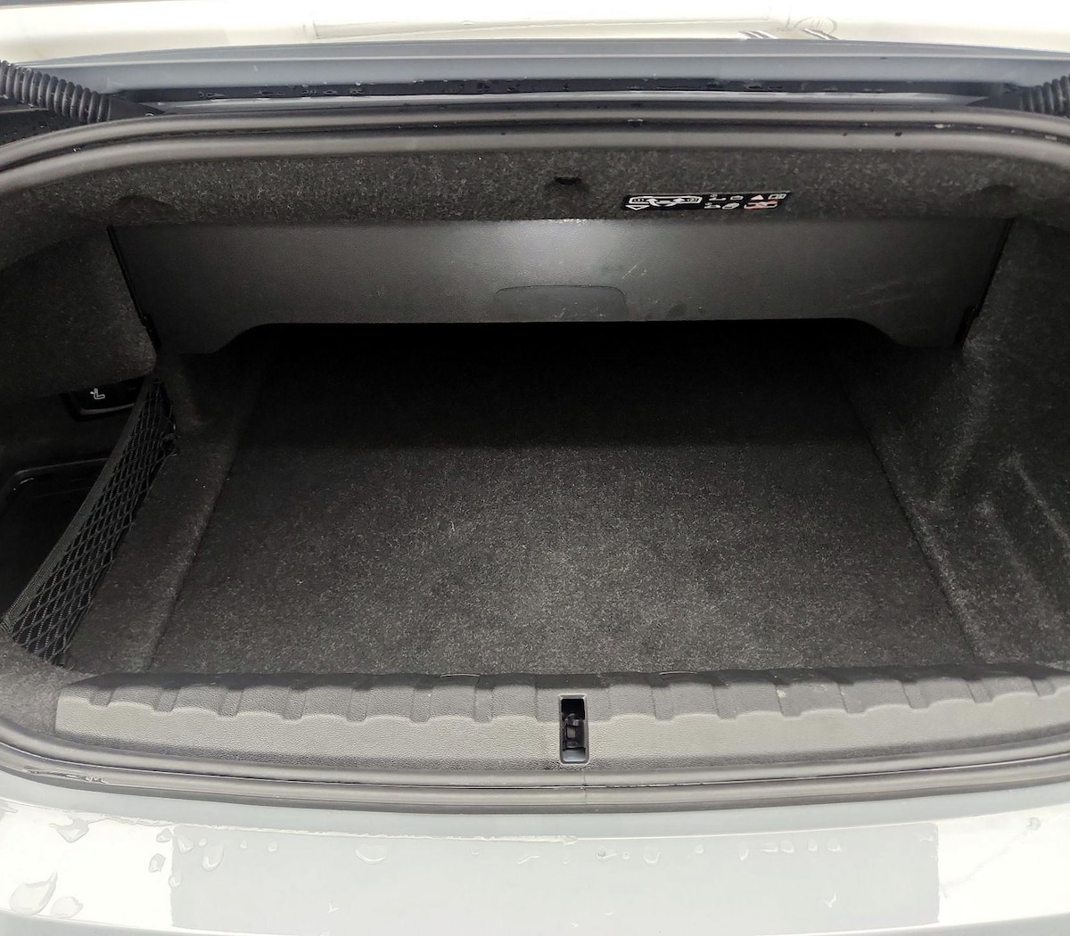 Trunk/Cargo (Seats Up)