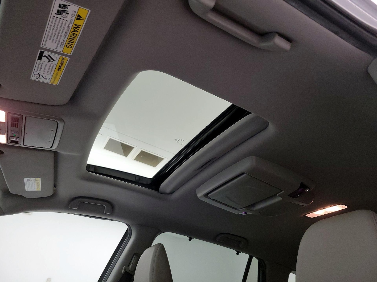 Sunroof(s) & Overhead Airbags