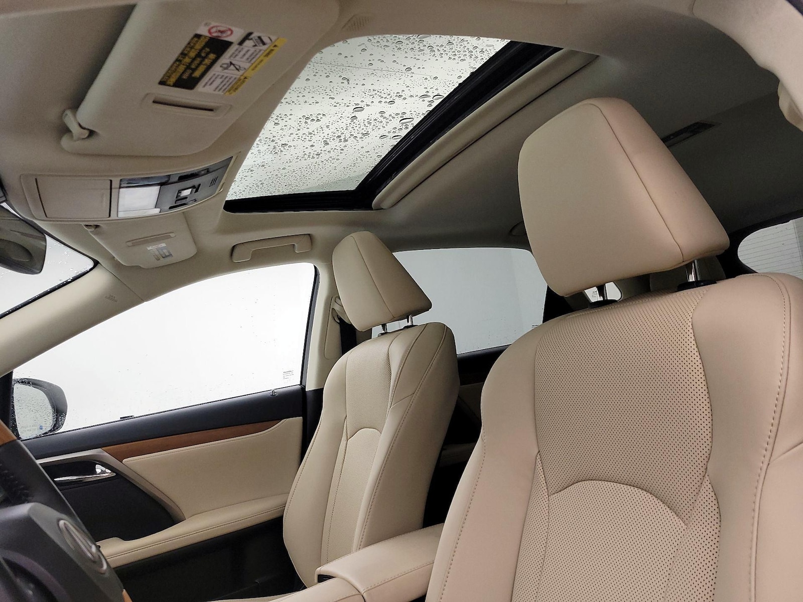 Sunroof(s) & Overhead Airbags