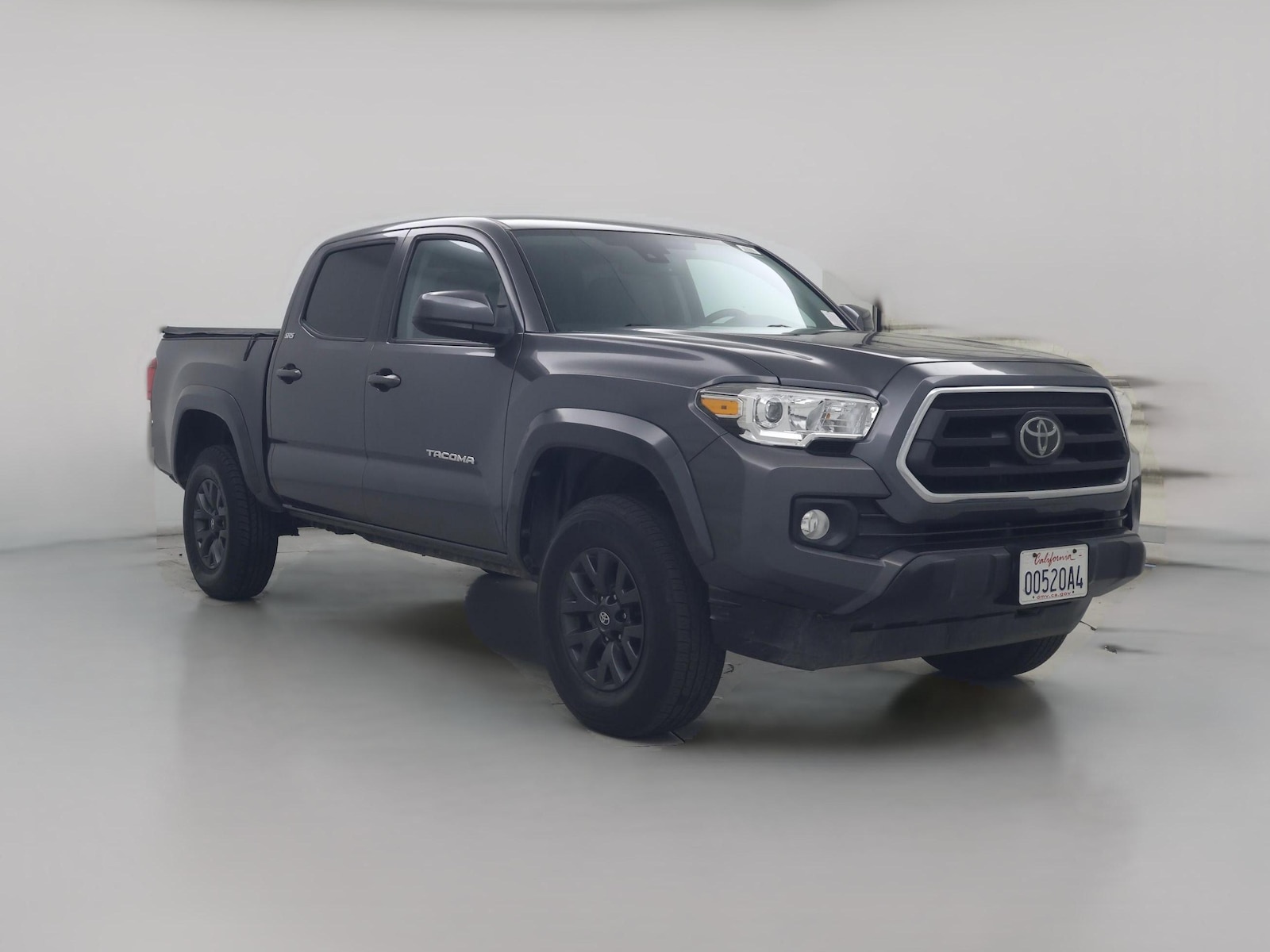 Bed Cover & Tow Hitch