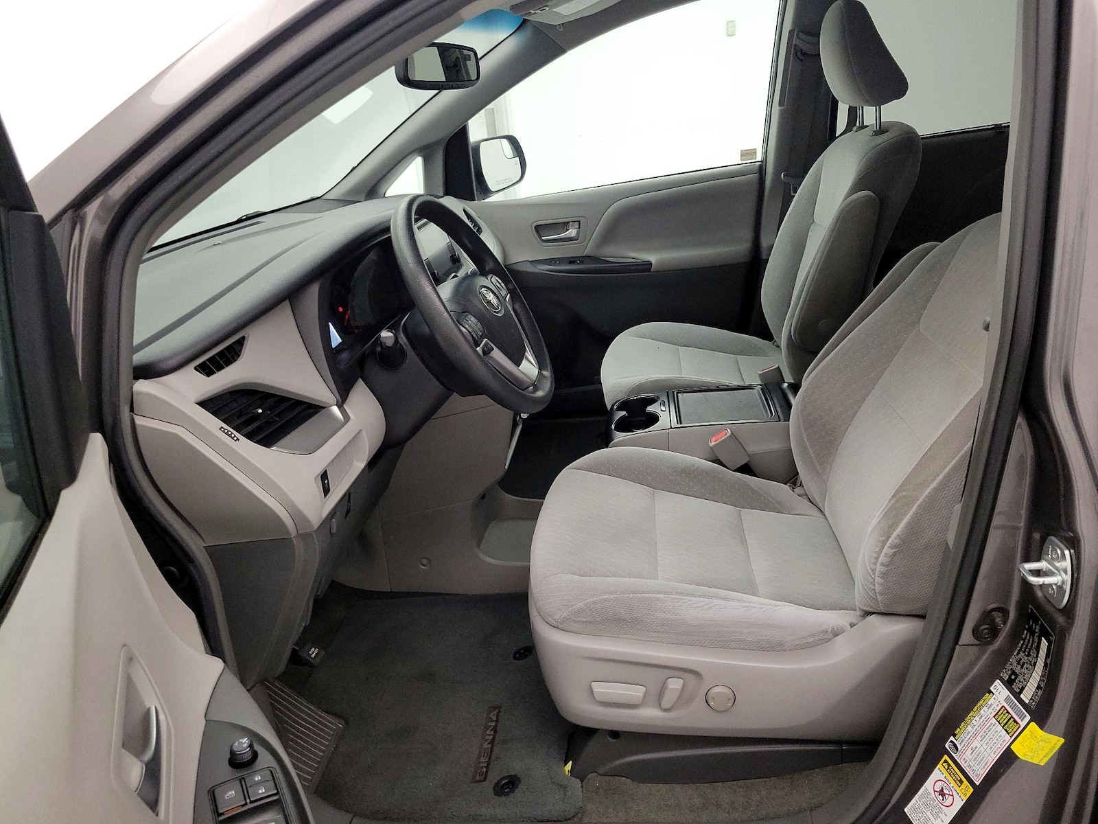 Power Seat(s) & Side Airbags