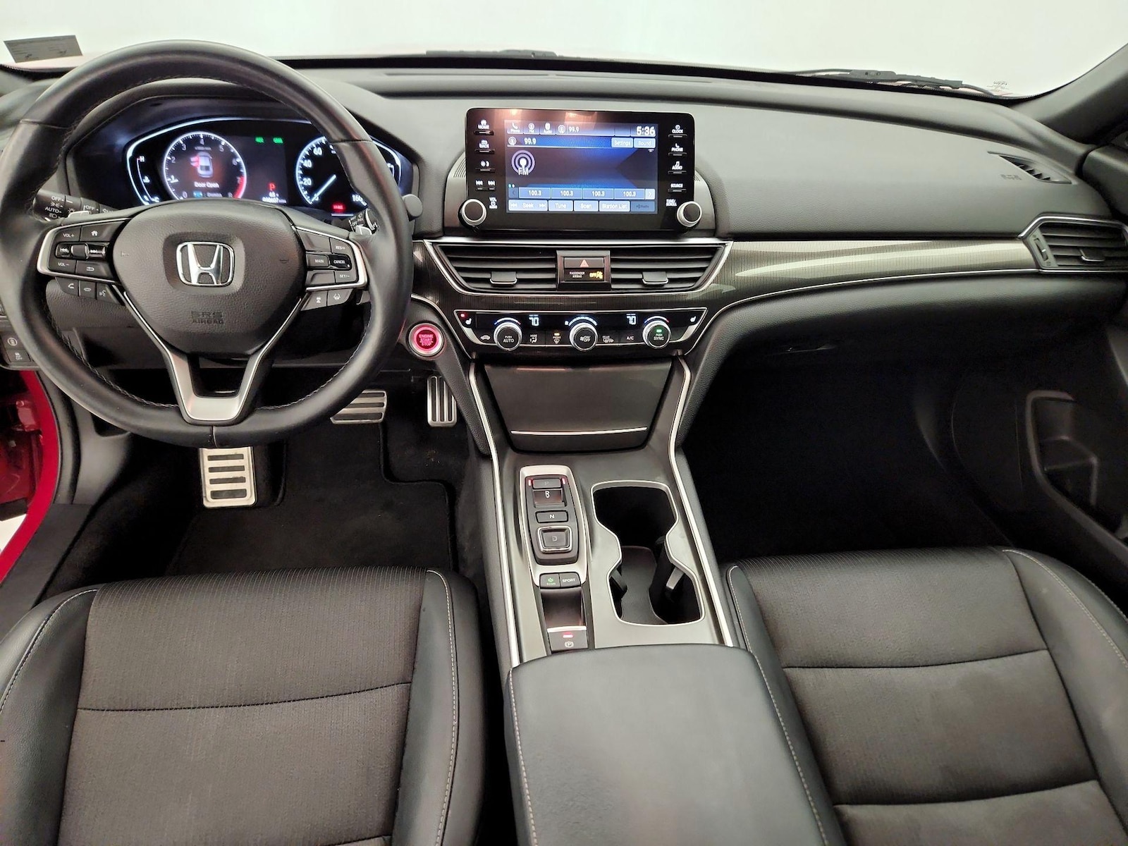 Apple CarPlay® & Android Auto™