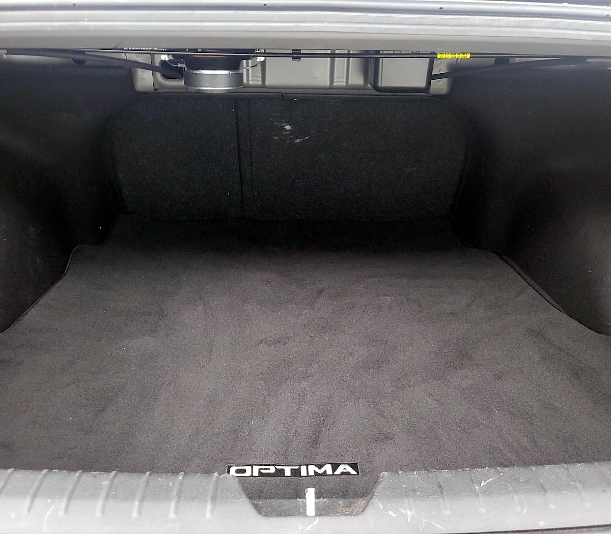 Trunk/Cargo (Seats Up)
