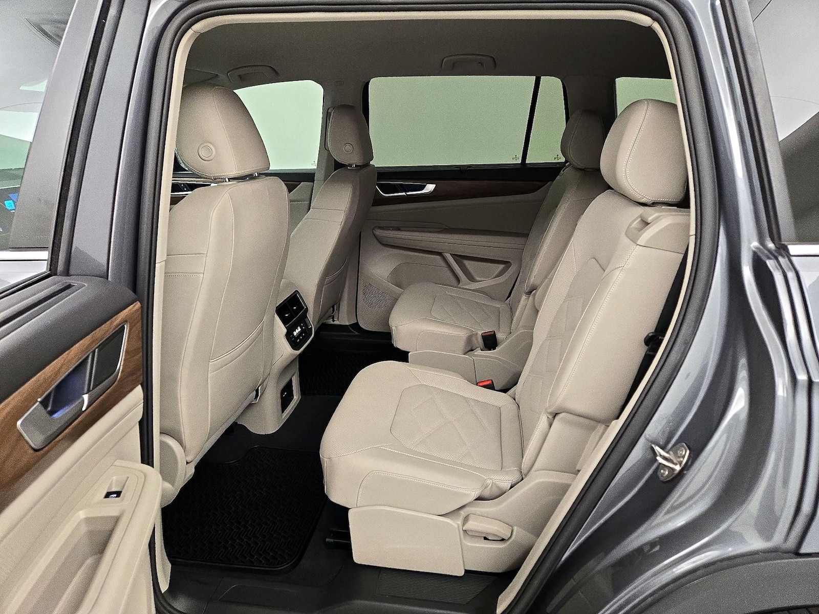 Rear Air Conditioning