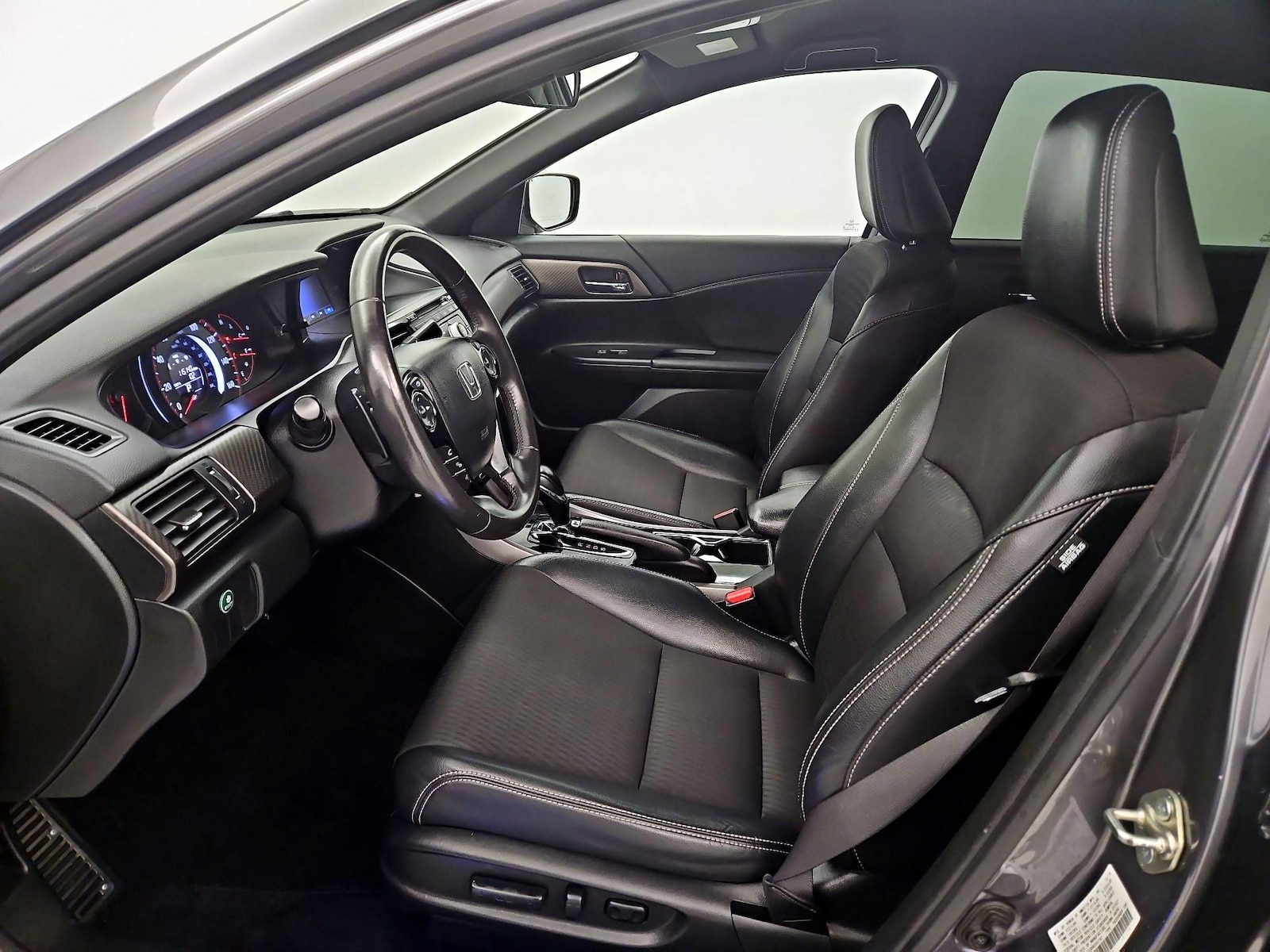 Power Seat(s) & Side Airbags