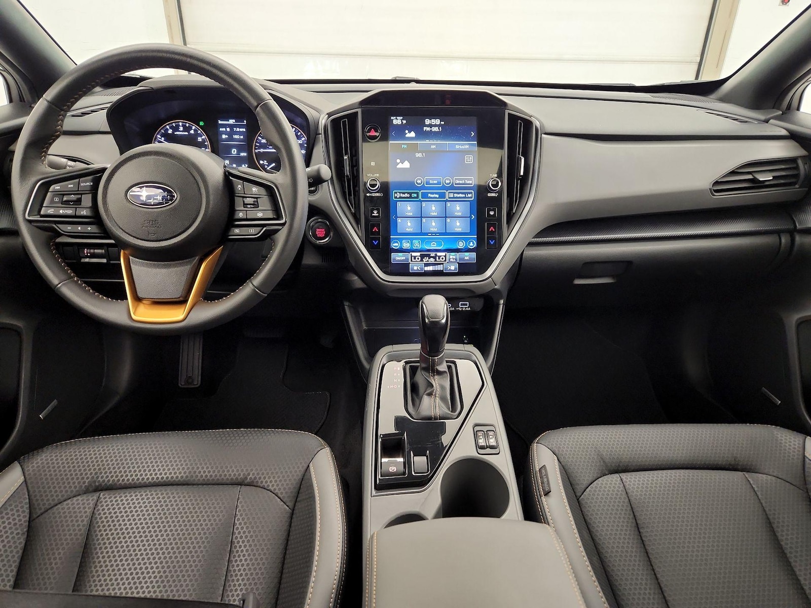 Apple CarPlay® & Android Auto™