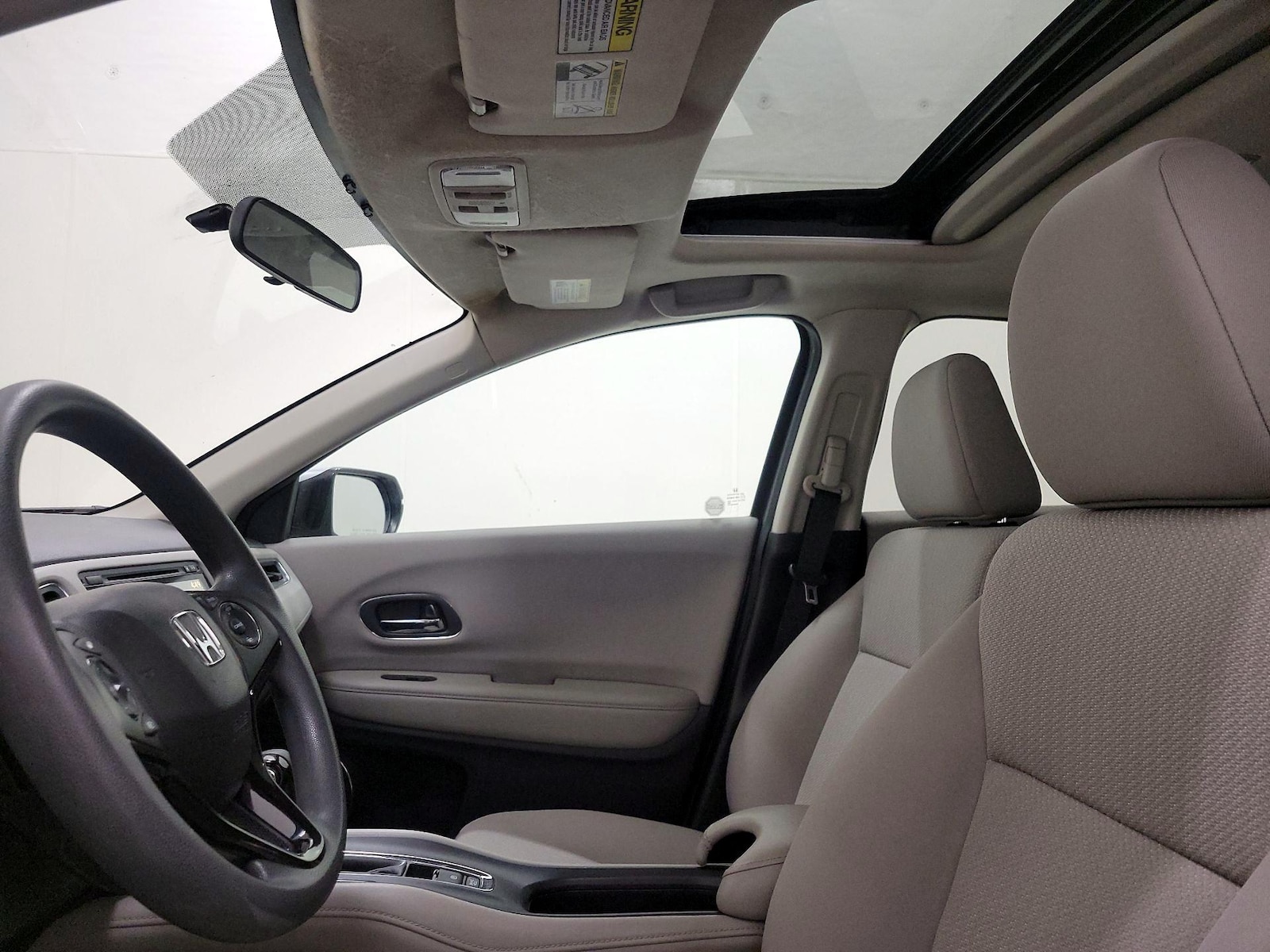 Sunroof(s) & Overhead Airbags