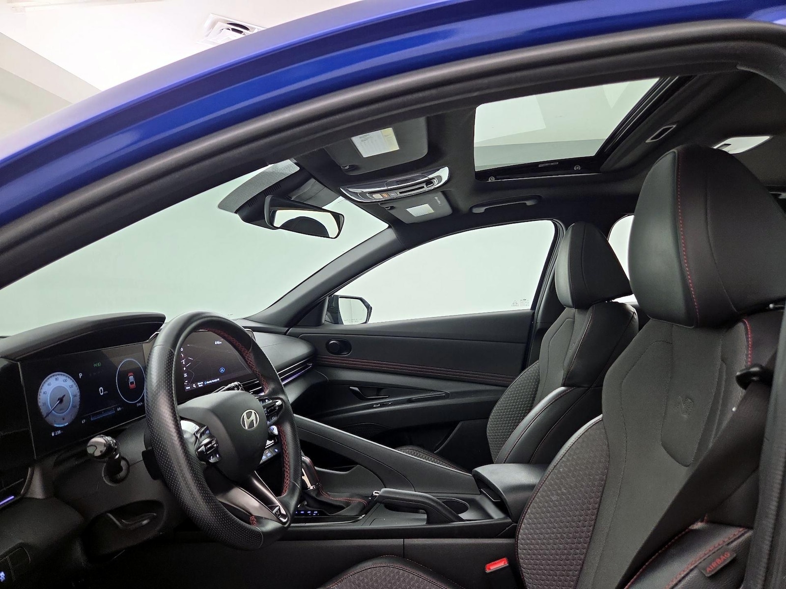 Sunroof(s) & Overhead Airbags