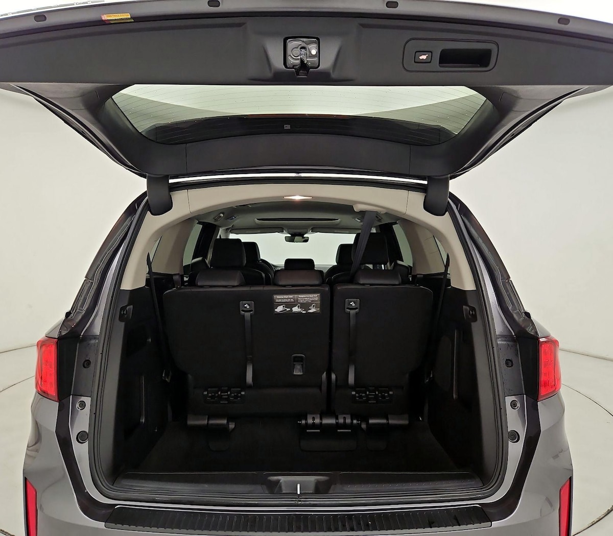 Trunk/Cargo (Seats Up)