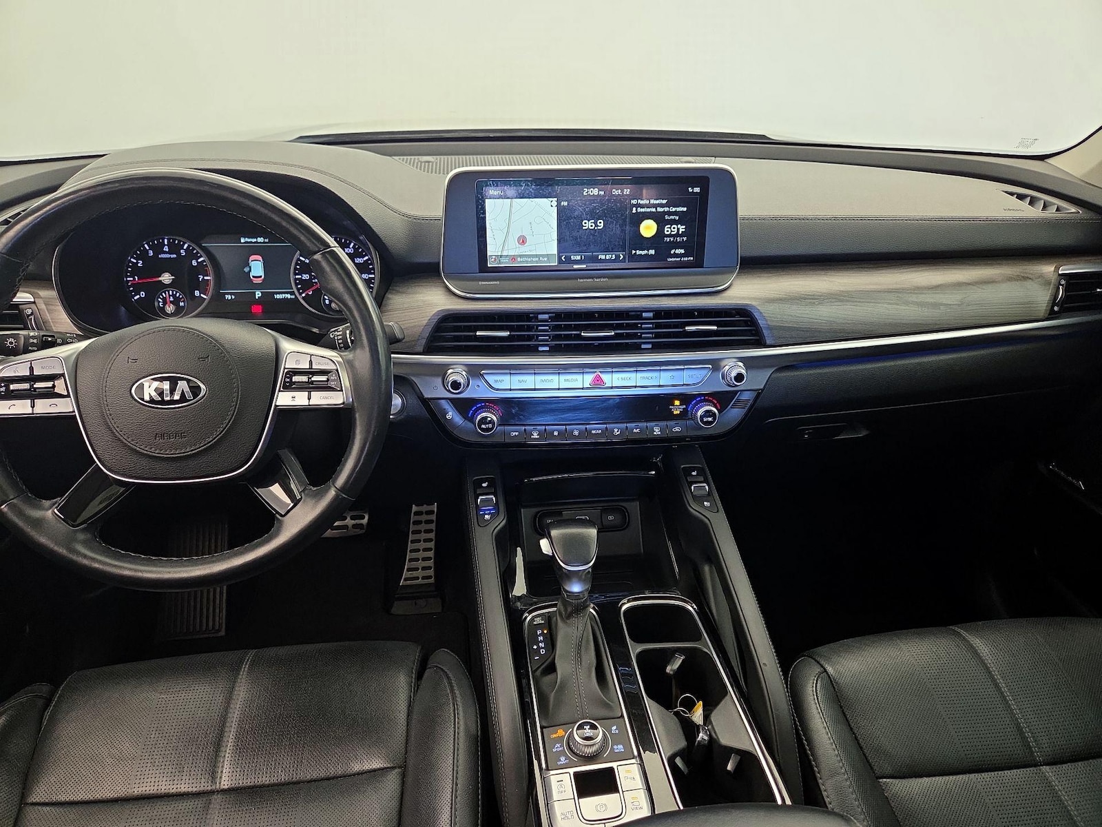 Apple CarPlay® & Android Auto™