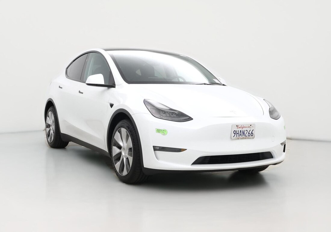 2023 Tesla Model Y Long Range All-Wheel Drive in White — CarMax photo
