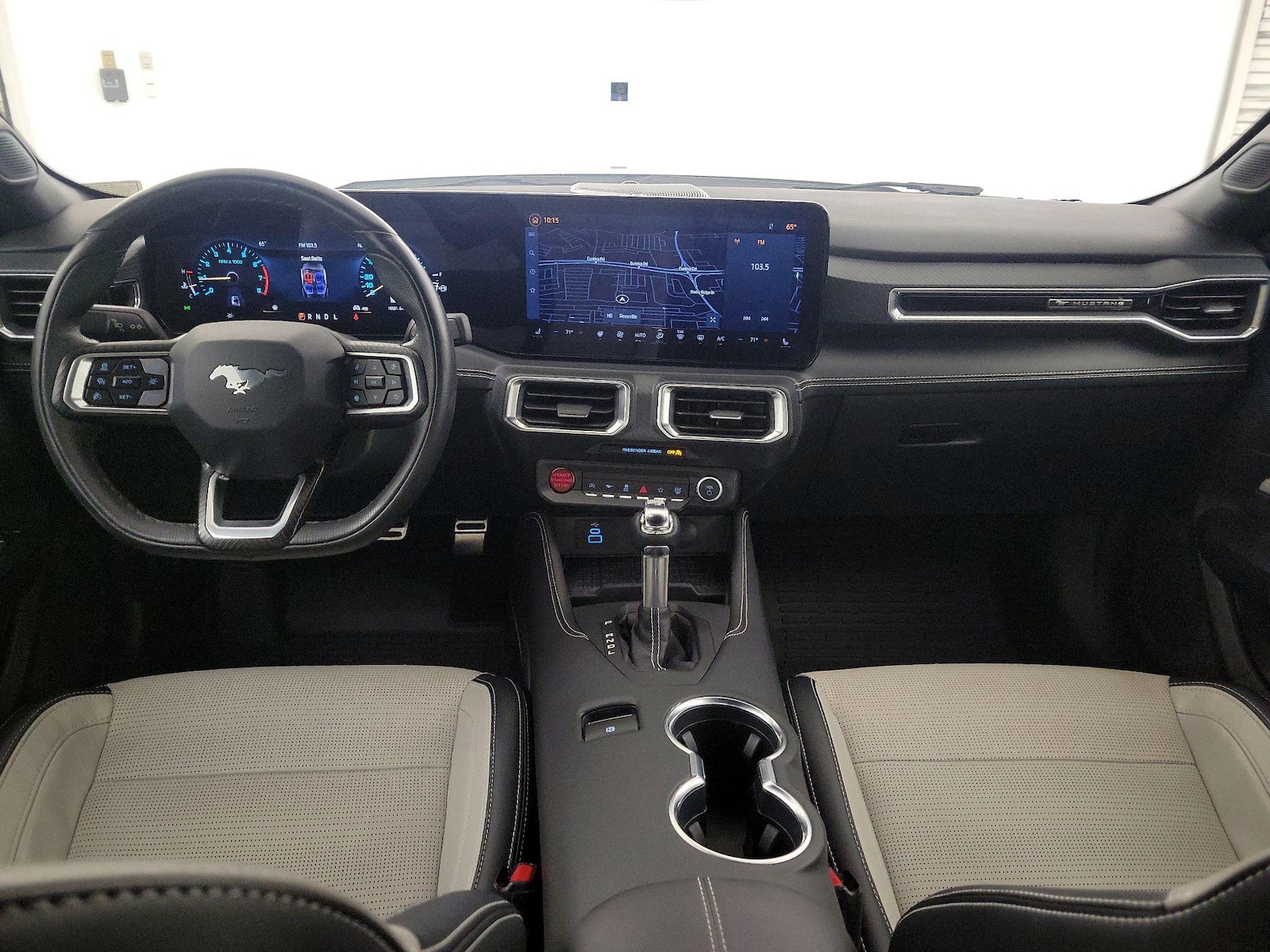 Apple CarPlay® & Android Auto™