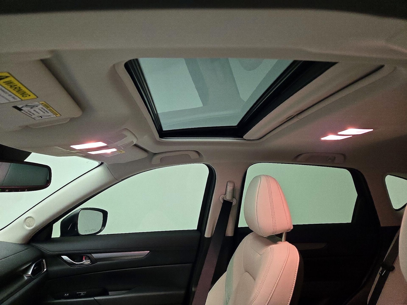Sunroof(s) & Overhead Airbags
