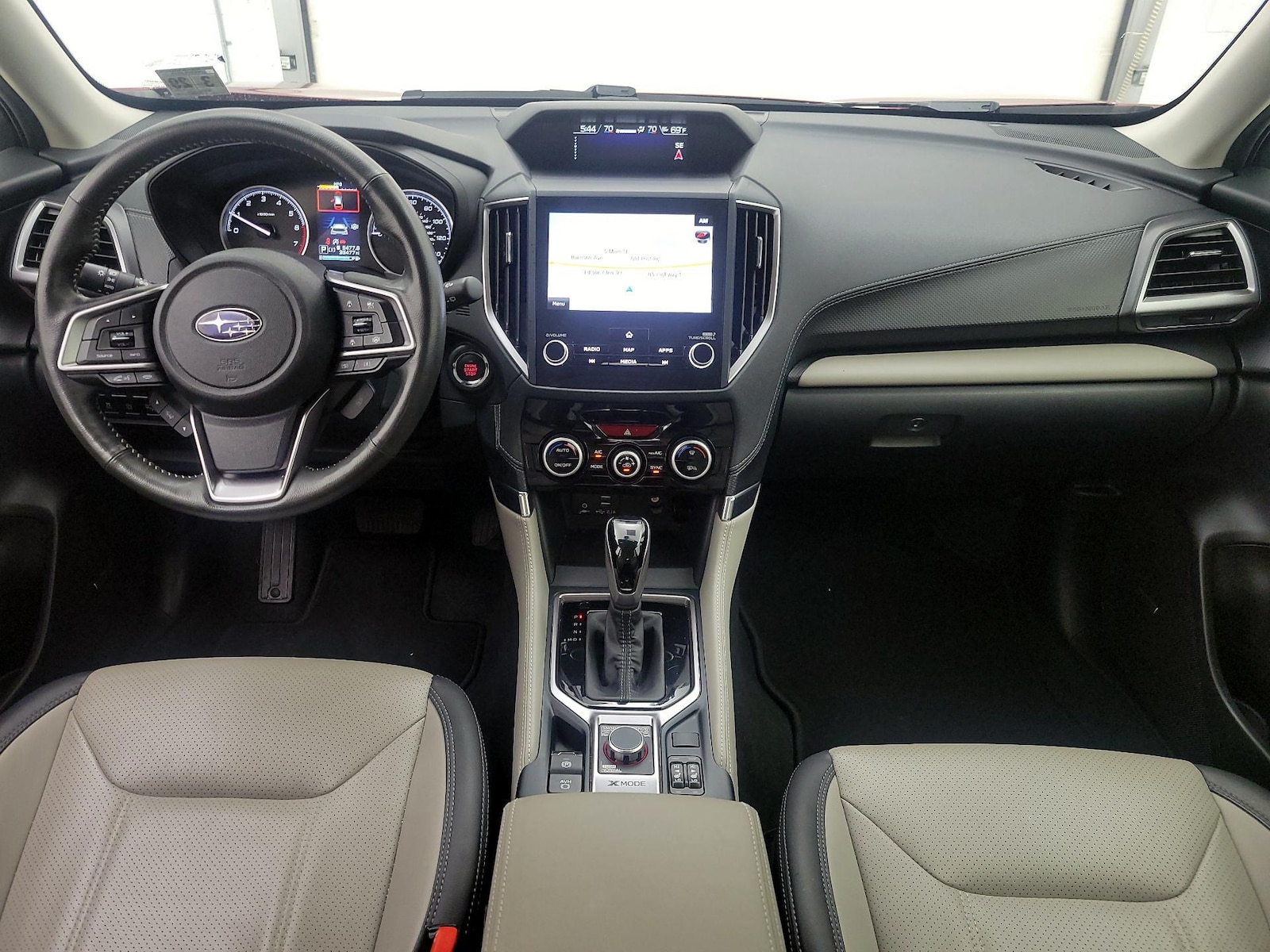 Apple CarPlay® & Android Auto™