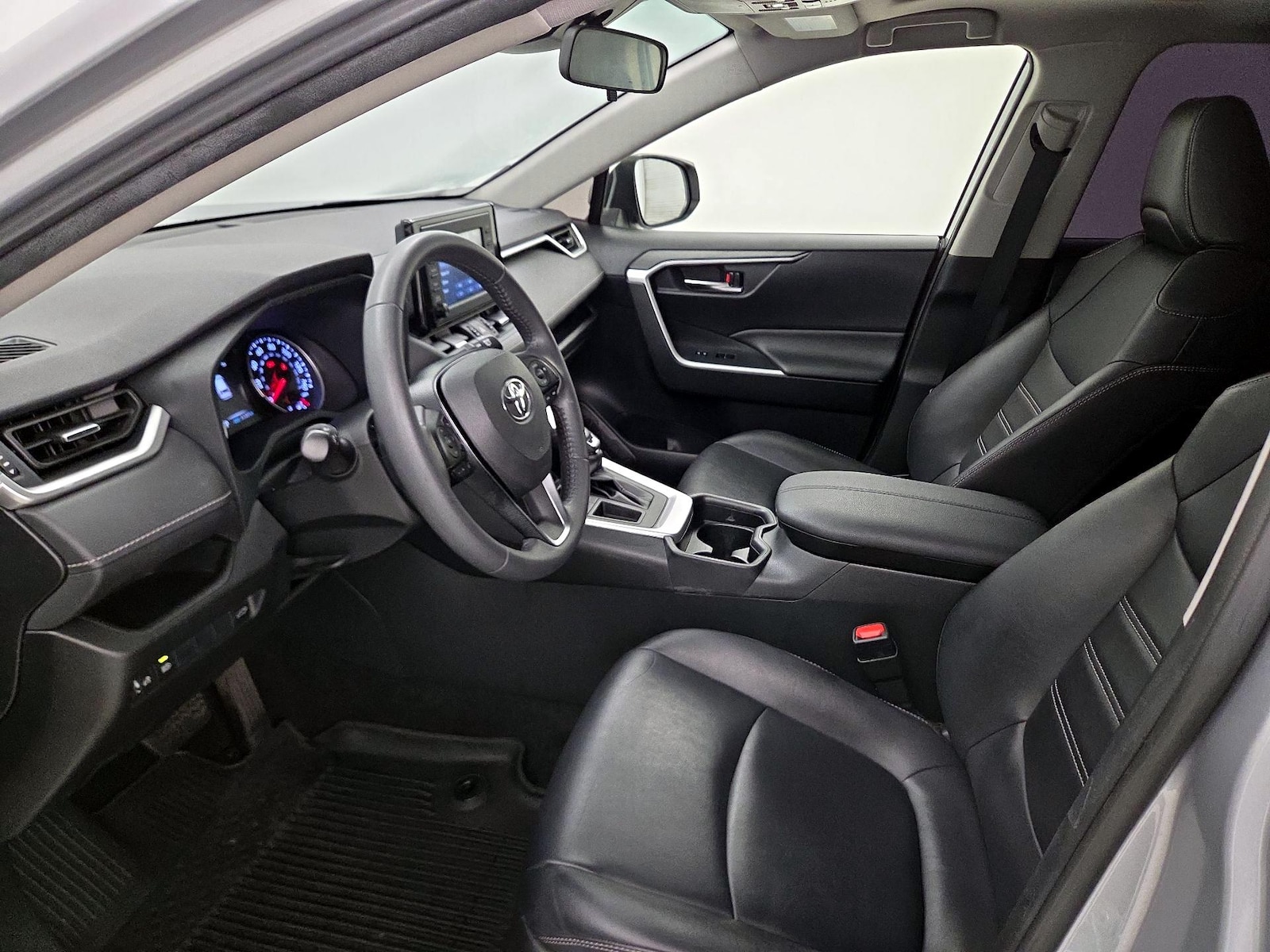 Power Seat(s) & Side Airbags
